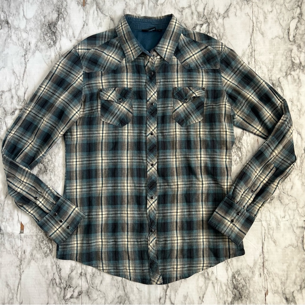 KUHL | women’s size small plaid Flannel shirt black pearl snaps button down